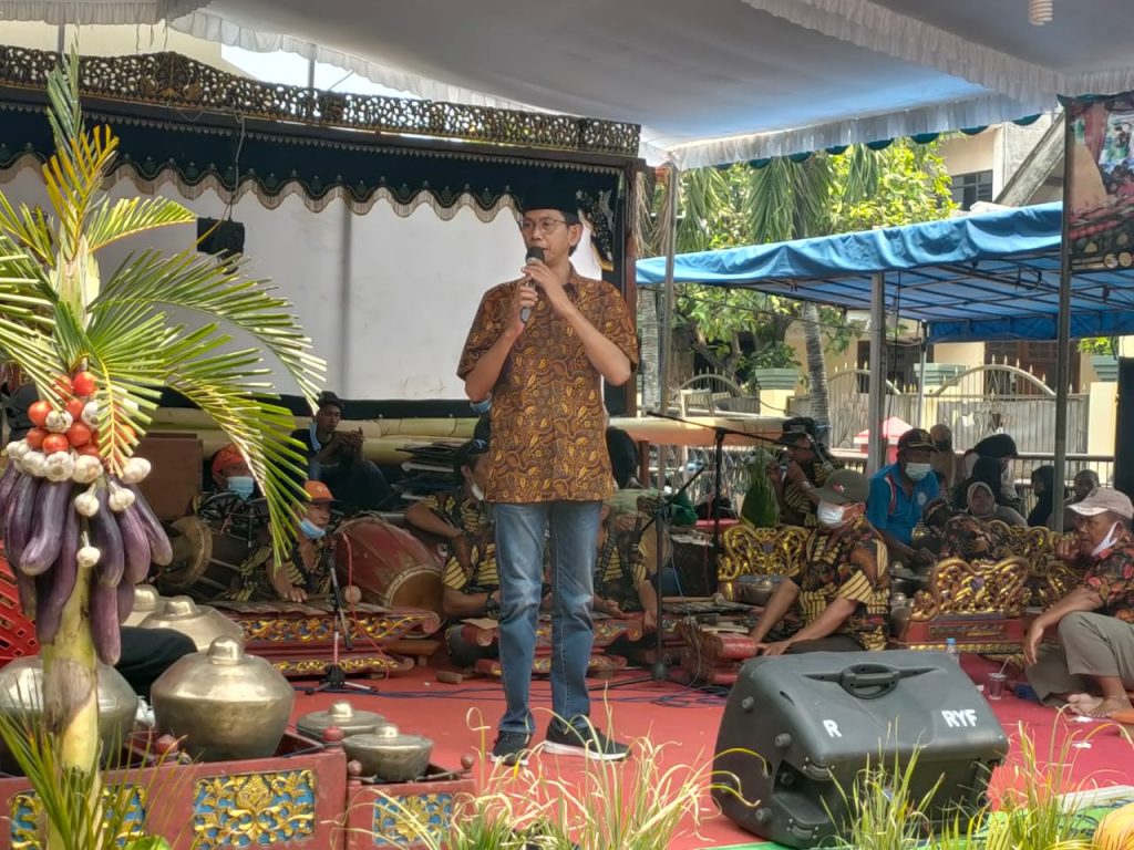 Selamatan Sedekah Bumi, Ketua DPRD Surabaya: Kita Perkuat Gotong Royong Masyarakat