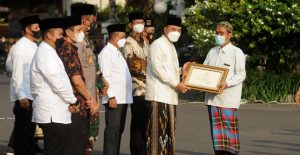Peringati HSN, Wali Kota Eri Ajak Para Santri Jadi Garda Depan Penggerak Ekonomi Masyarakat
