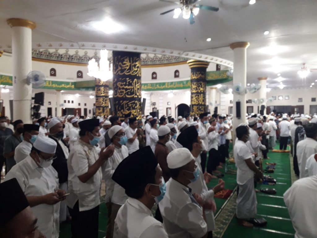 Sapa Warga, Zairullah Azhar Kembali Buka Acara Pengajian Malam Jumat di Masjid Darul Azhar Bersujud
