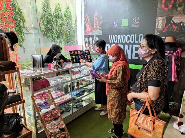 Wonocolo Corner Dibuka Kembali Wujud Kerjasama UMKM dan Industri Pariwisata