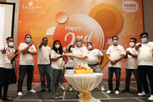 Anniversary ke-2 HARRIS Hotel Bundaran Satelit Surabaya Bagi Voucher Staycation