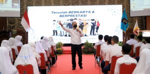 Buka Leadership Virtual Camp, Wali Kota Eri Berharap Para Pelajar Menjadi Agen Perubahan