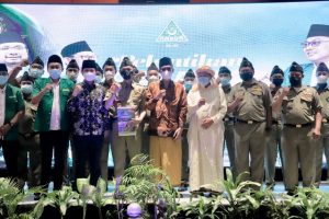 Pelantikan PC GP Ansor, Wagub Emil Sampaikan Pesan Soal Tren Individualisme Generasi Muda