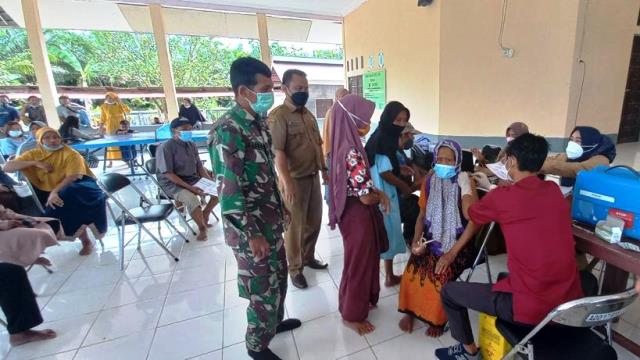 Jalankan Sistem Door to Door, Vaksinasi Covid 19 di Kecamatan Angsana Tanah Bumbu Lampaui Target