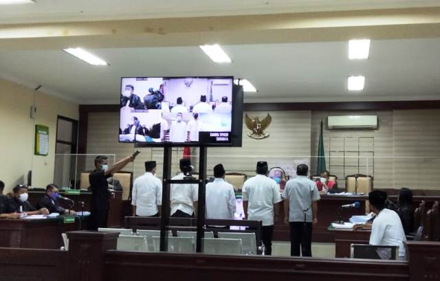 Sidang Bupati Nganjuk Non Aktif Berlanjut, Saksi Camat Anulir Pernyataan di BAP
