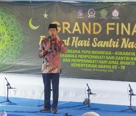 Ketua DPRD Surabaya Berikan Apresiasi Dedikasi Guru Ngaji dan Guru Agama