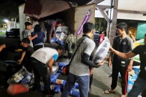 SIG Salurkan Bantuan Bahan Makanan dan Perlengkapan Untuk Korban Erupsi Gunung Semeru