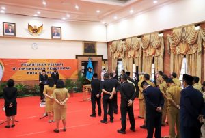 Mutasi Pejabat Pemkot Surabaya, Wali Kota Eri: Tiap 2-3 Tahun Dirotasi