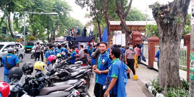 Desak PN Surabaya Tolak Pra-peradilan PT.APP, SARBUMUSI Gelar Unjuk Rasa