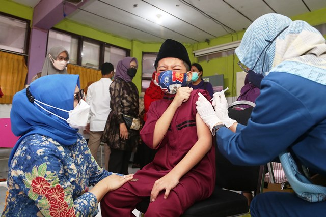 Dosis Satu Vaksin Anak Usia 6-11 Tahun di Surabaya Capai 54 Persen