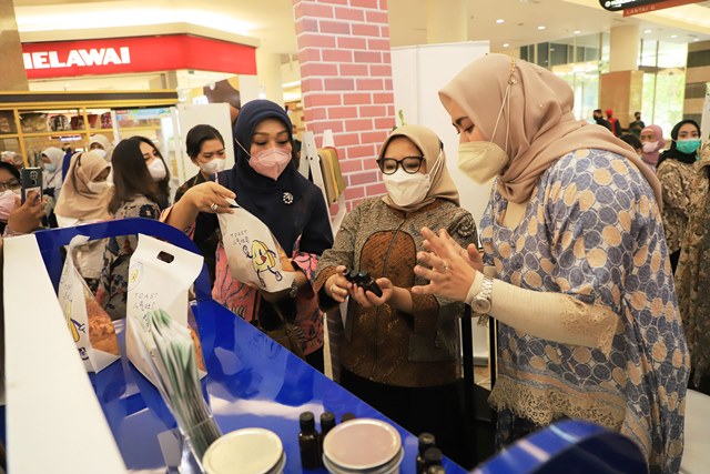 Buka Women Expo, Ketua Dekranasda Pastikan Perekonomian Surabaya Mulai Bangkit