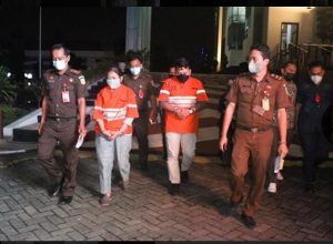 Kejati Jatim Tahan 2 Tersangka Dugaan Korupsi Pembiayaan Multiguna Karyawan PT ACC