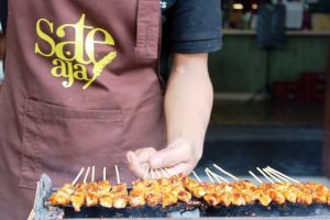 Sate Aja, Sate Ayam Kekinian Yang Jadi Pilihan Warga Surabaya