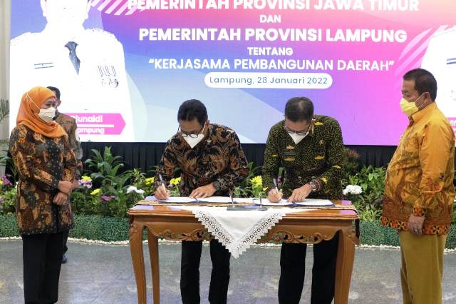 MoU dengan Provinsi Lampung, Gubernur Khofifah Dorong Percepatan Pemulihan Ekonomi Lewat Sektor Ini
