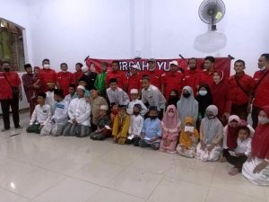 Peringati HUT PDI Perjuangan ke 49, PAC Kecamatan Pakal Surabaya Gelar Acara Berbagi