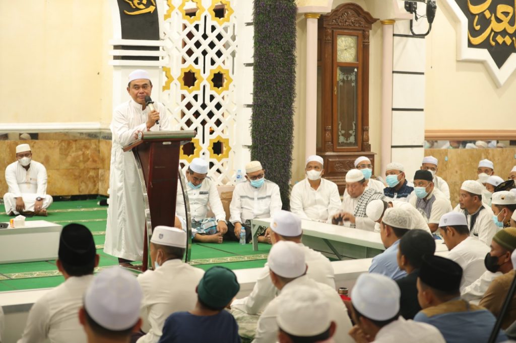 Manaqib Guru Izai Bergema di Lailatul Jumat Masjid Darul Azhar Tanbu