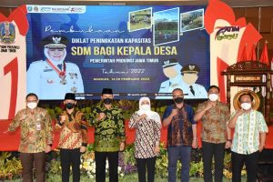 Gubernur Khofifah Tekankan Inovasi dan Kreativitas Jadi Keyword Kepala Desa Majukan Daerahnya
