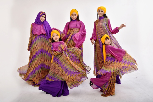Trend Modest Fashion Muslim Bergeliat, Bergaya Bestie Dan Modis Sambut Ramadhan 2022
