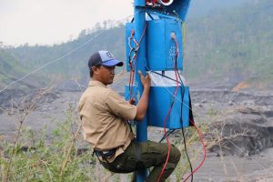 Tanggap Bencana, ITS Pasang Early Warning System di Curah Kobokan
