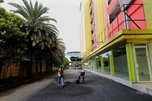 Pemkot Surabaya Fasilitasi 3 Pick Up dan 1000 Karung untuk Bantu Pindahan Pedagang TPS Pasar Turi