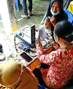 Respon Keluhan Warga, Pemkot Kediri Lakukan Uji Air Bekas Pabrik di Kelurahan Bujel