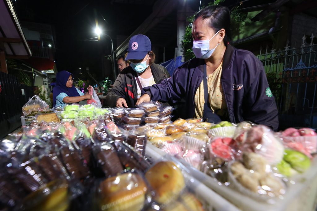 Wisata Kampung Kue Surabaya Raup Omzet 15 Juta per Hari