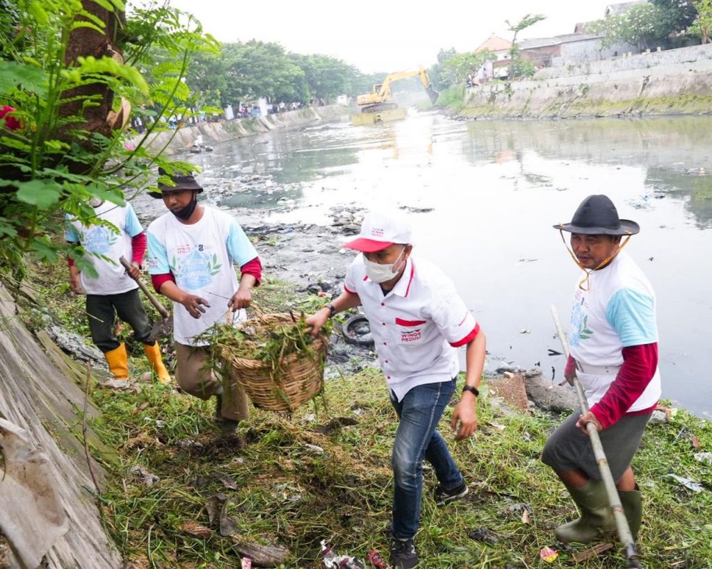 Lestarikan Lingkungan, Pemkot bersama Yayasan Wings Peduli Gelar Aksi Bersih Sungai Surabaya
