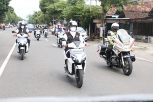 Gubernur Khofifah Terbitkan SE Penggunaan Kendaraan Listrik dan Kompor Induksi