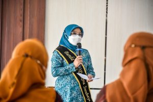 Peringati Hari Kartini, Bunda PAUD Surabaya Dilatih Public Speaking hingga Mendongeng