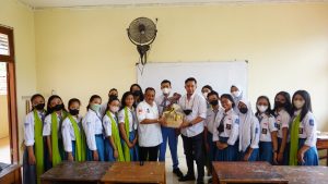 Wawali Surabaya Armuji Apresiasi Guru Seni Tari SMKN 12