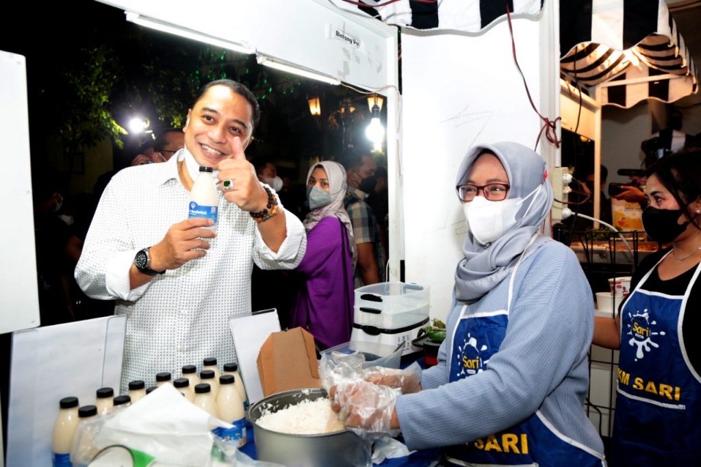 Di CFD “Ngabuburit”, Pemkot Surabaya Sediakan Produk UMKM hingga Fasilitas Vaksin 