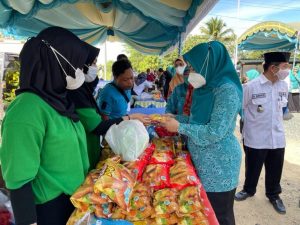 Bantu Pemenuhan Kebutuhan Warga, Pemkab Tanbu Gelar Operasi Pasar Ramadhan di Desa Suka Maju
