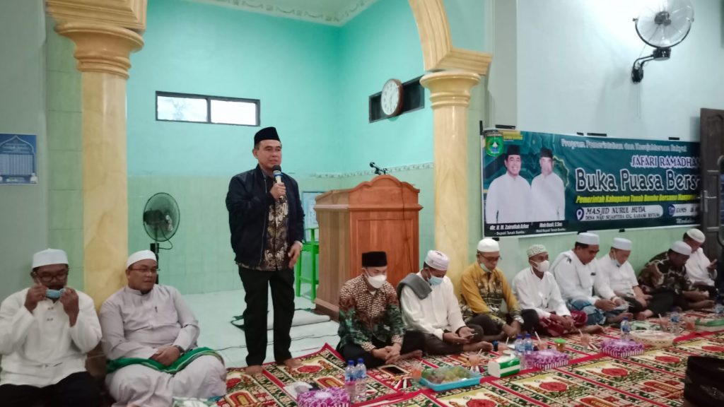 Bupati Zairulllah Minta Masjid Tetap Semarak Meski Ramadhan Berlalu