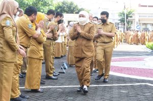 Gubernur Khofifah Minta Kinerja Pemprov Jatim Terjaga dengan Stamina Terbaik Selama Bulan Ramadhan