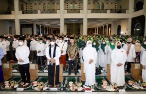 Nuzulul Quran bersama Gus Miftah, Gubernur Khofifah Ingatkan Pentingnya Literasi di Era Digital