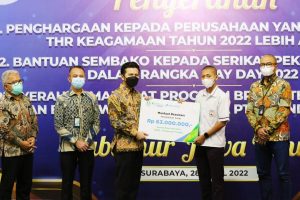 Berikan THR Lebih Awal, Pemprov Jatim Apresiasi 112 Perusahaan di Jatim