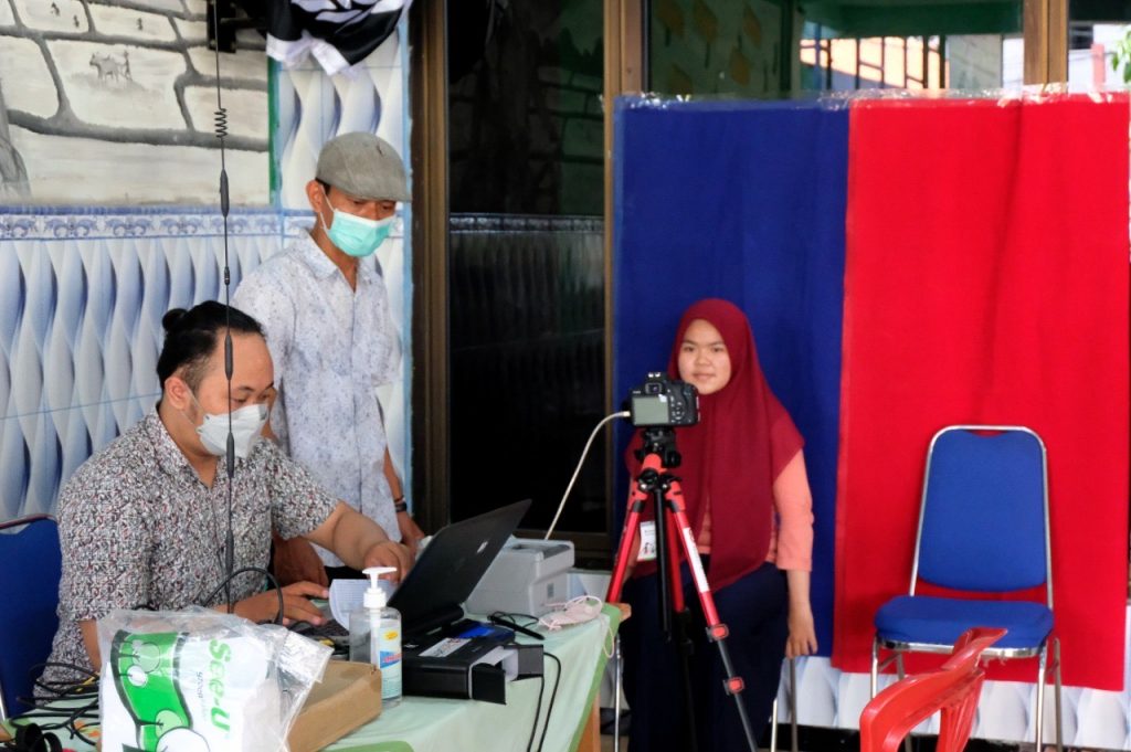 Layanan Jebol Anduk di Balai RW Permudah Warga Urus Adminduk