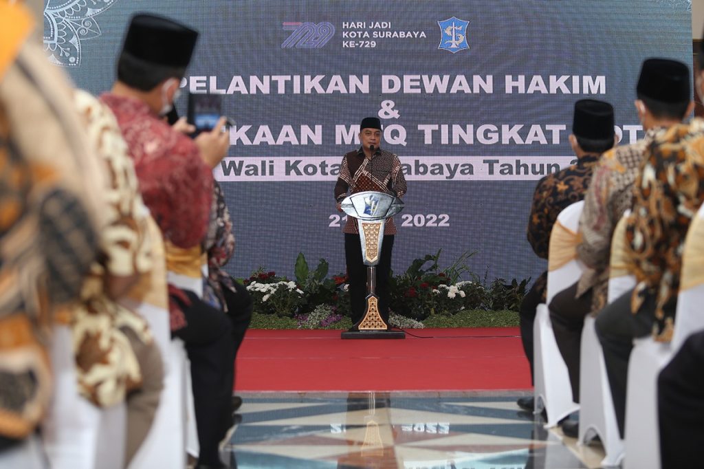 Wali Kota Eri Cahyadi Kukuhkan Dewan Hakim dan Buka MTQ Surabaya 2022