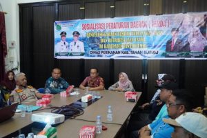Dinas Perikanan Tanah Bumbu Sosialisasikan Tempat Pelelangan Ikan dan Retrebusi Jasa Usaha