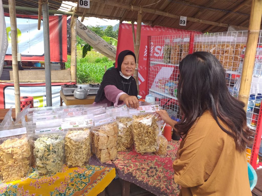Balkonjazz Festival 2022 PGN Karangrejo Bikin Ibu-Ibu Pasar Balkon Kebanjiran Order