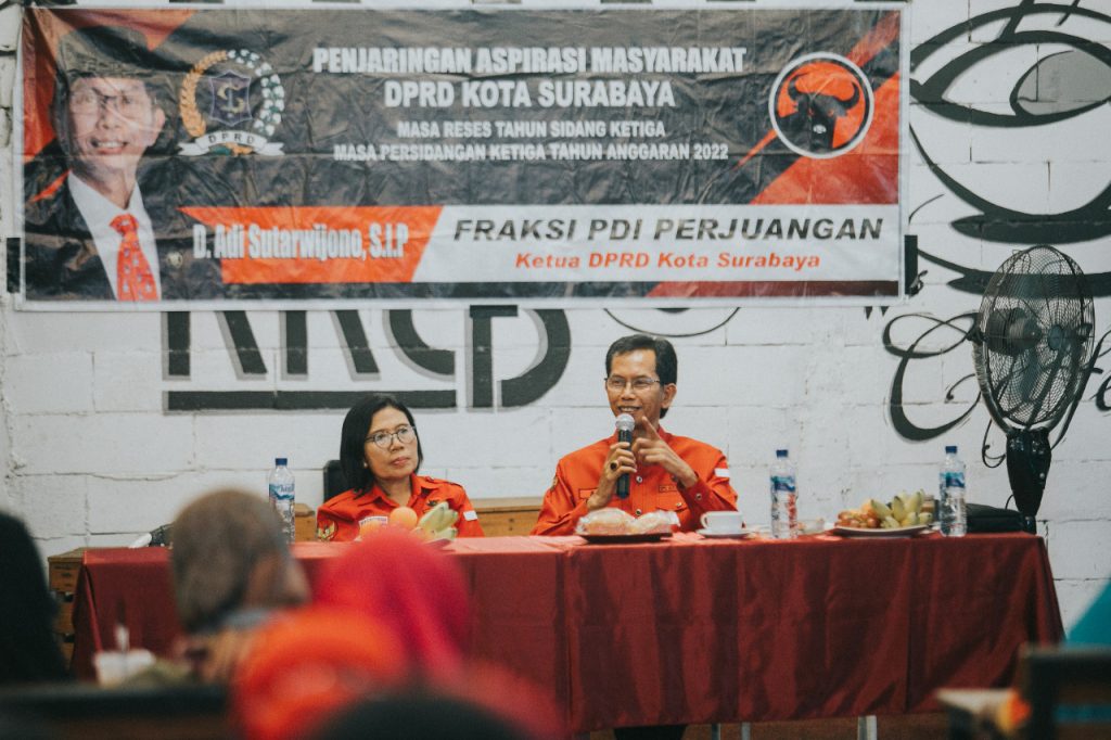 Reses, Ketua DPRD Surabaya Terima Curhat Kader Kesehatan dan Bunda PAUD