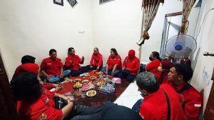 Cangkrukan Malam Minggu, Adi Sutarwijono Perkuat Konsolidasi Kader Banteng