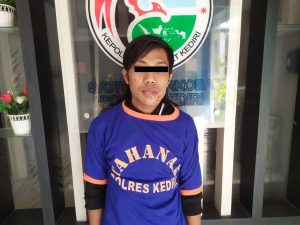 Edarkan Pil Dobel L, Pria Serabutan Asal Ngasem Mendekam di Tahan Mapolres Kediri