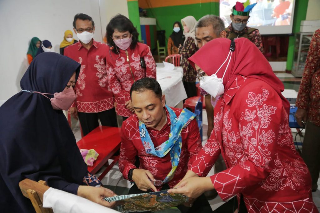 Gundih Surabaya Diresmikan Sebagai Kampung Ceria dan Batik Tin