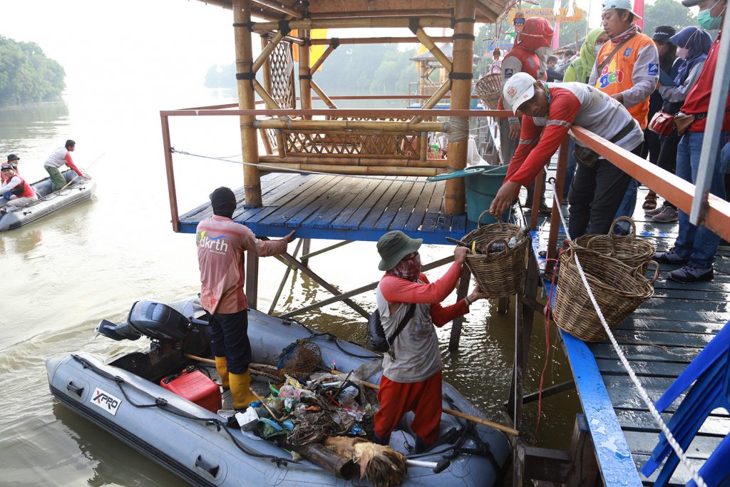 Dukung Wisata Sontoh Laut, Pemkot Surabaya Berdayakan Kampung Warna-Warni dan Mangrove Tambak Sarioso 