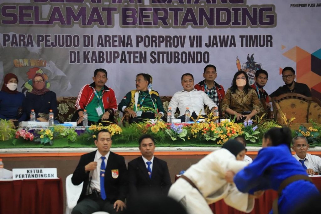 Wali Kota Eri Cahyadi Kunjungi Para Atlet Surabaya yang Berlaga di Porprov Jatim VII