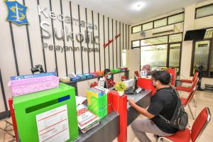 Mulai Jumat Ini, Warga Surabaya Bisa Curhat dengan Lurah, Camat dan Kepala PD