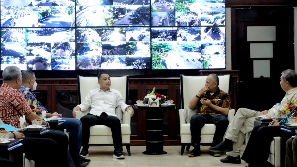 Wali Kota Eri Cahyadi Sinergikan Pembangunan Infrastruktur Layanan Publik di Surabaya dengan Kementerian PUPR RI