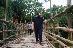 Jaga Keselamatan Warga, Bupati Mas Dhito Minta Jembatan Ngadi Kediri di Tutup Sementara saat Hujan Deras