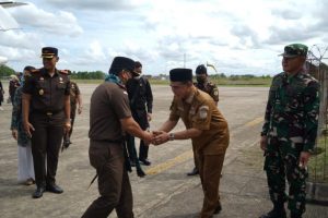 Resmikan Kampung Restoratif Justice di Tanah Bumbu, Kejati Kalsel Disambut Bupati Zairullah